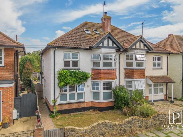 House for sale in Frinton and Walton, Dale Hill