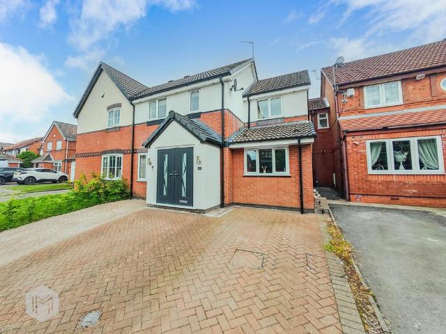 House for sale in Linnyshaw, Salford