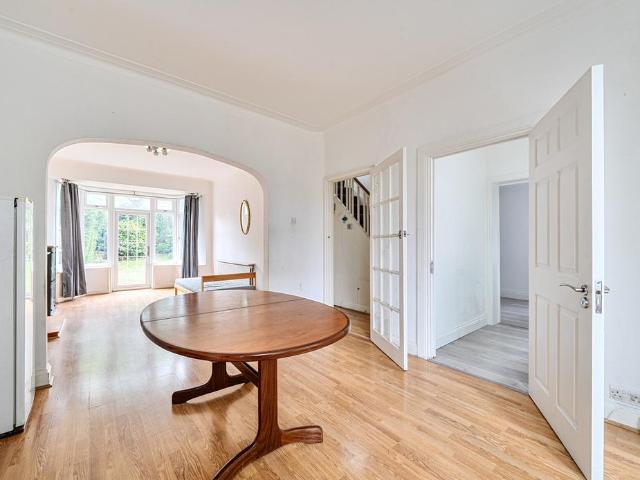 House for sale in Kingsbury, Greater London