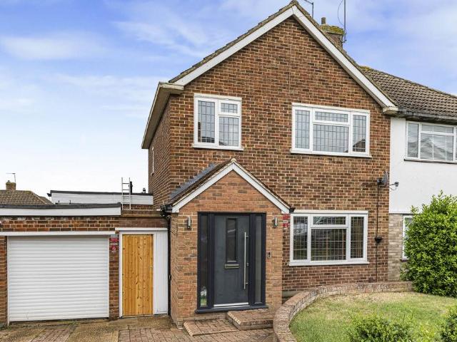 House for sale in Longlands, Frognal
