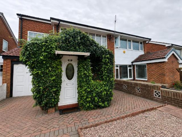 House for sale in Marshside, Southport