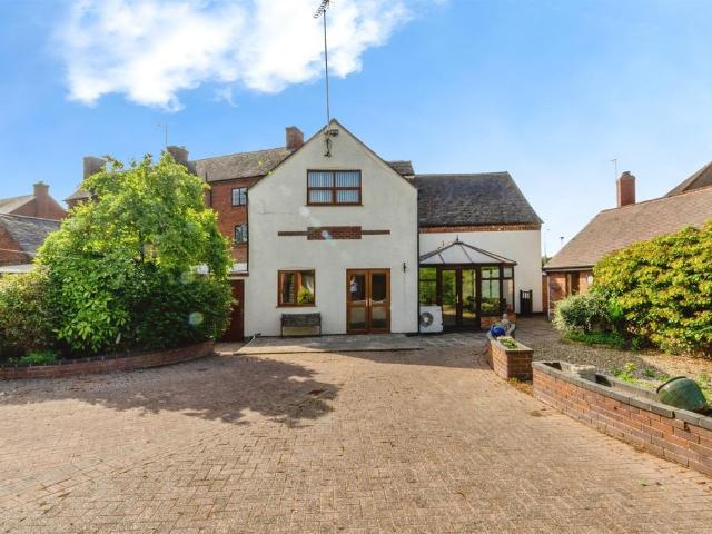 House for sale in Chadsmoor, Staffordshire
