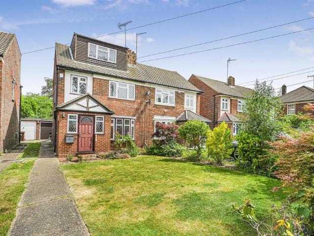 House for sale in Chingford, Greater London
