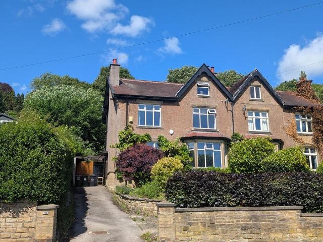 House for sale in Riddlesden, West Yorkshire