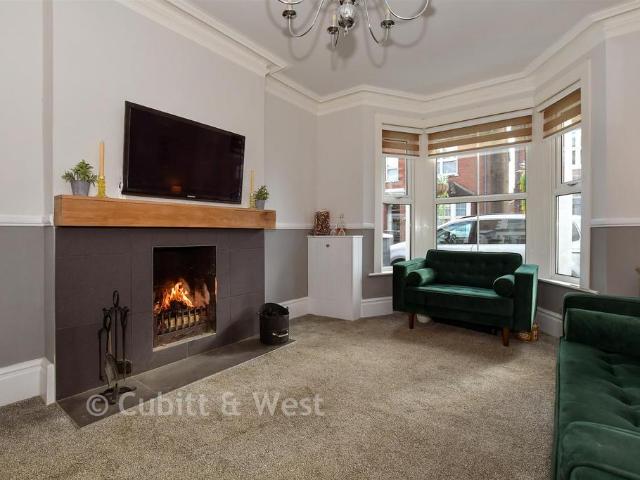 House for sale in New Town, Horsham