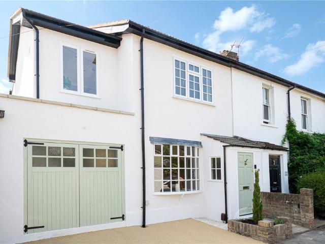House for sale in Strawberry Hill, Greater London