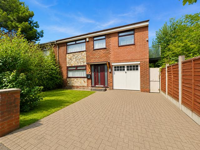 House for sale in Westleigh, Wigan