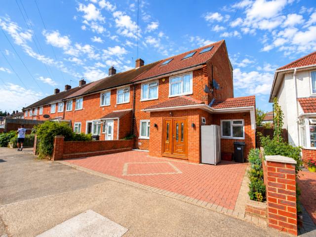 House for sale in London Borough of Hounslow, Greater London