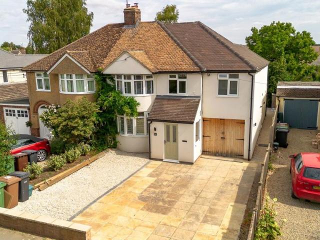 House for sale in Highcroft, Berrick Salome
