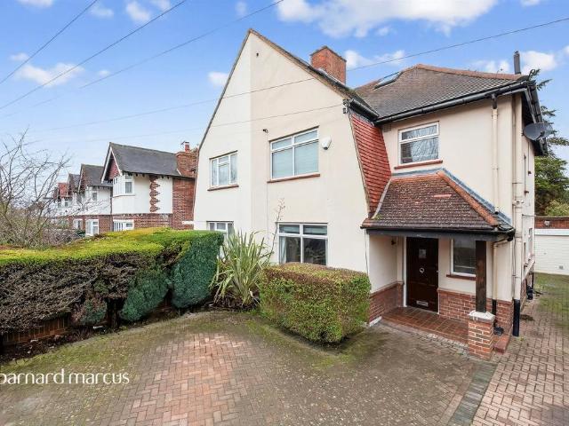 House for sale in New Malden, Greater London