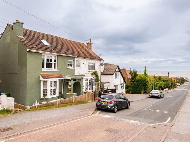 House for sale in Minster-on-Sea, Oad Street