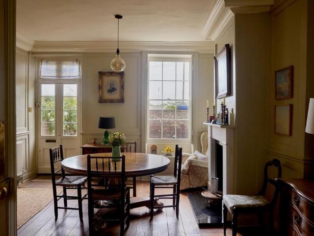 House for sale in Kew, Greater London