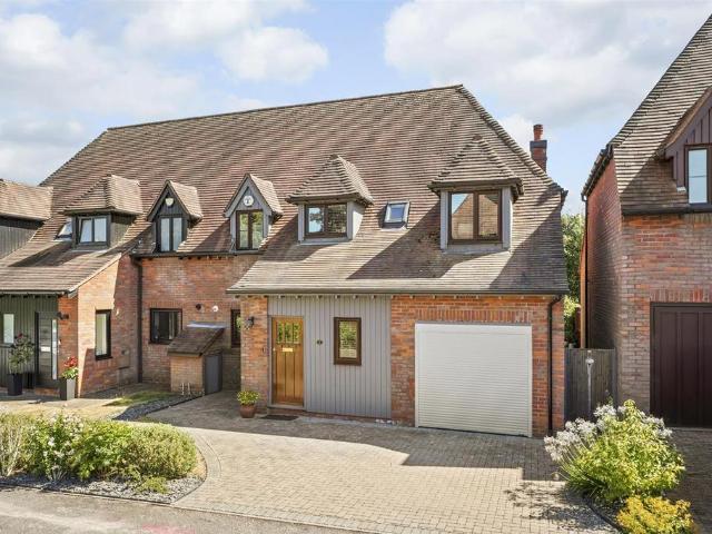 House for sale in Milton Keynes