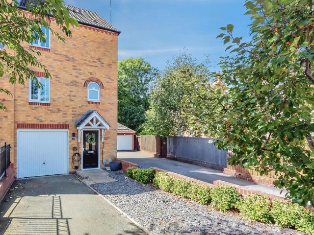 House for sale in Raunds