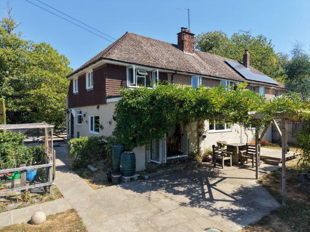 House for sale in Byworth, Littlecote