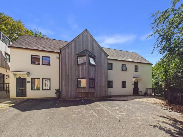 House for sale in Pitcombe