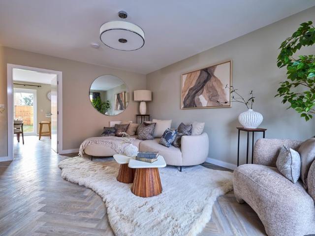 House for sale in Hurst Cross, Greenheys