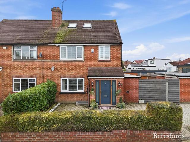 House for sale in Hornchurch, Greater London