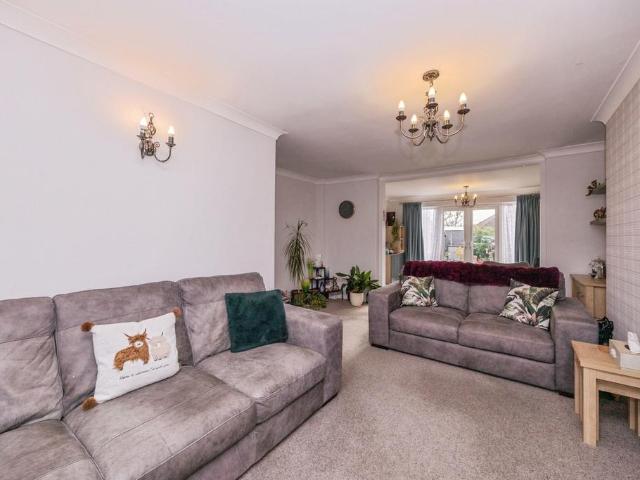 House for sale in Cowplain, Havant