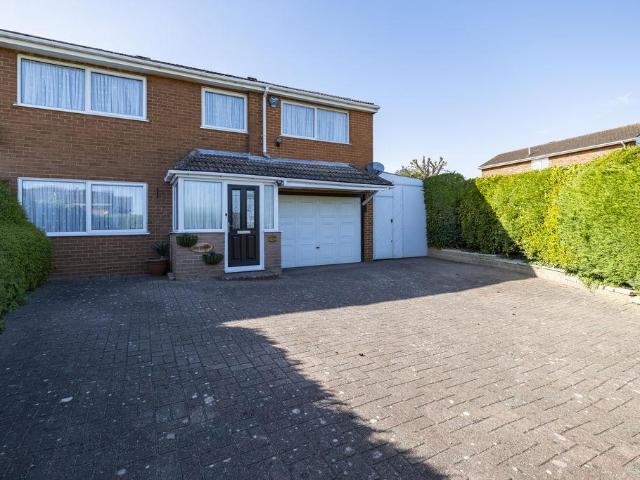 House for sale in Denbigh Hall, Milton Keynes
