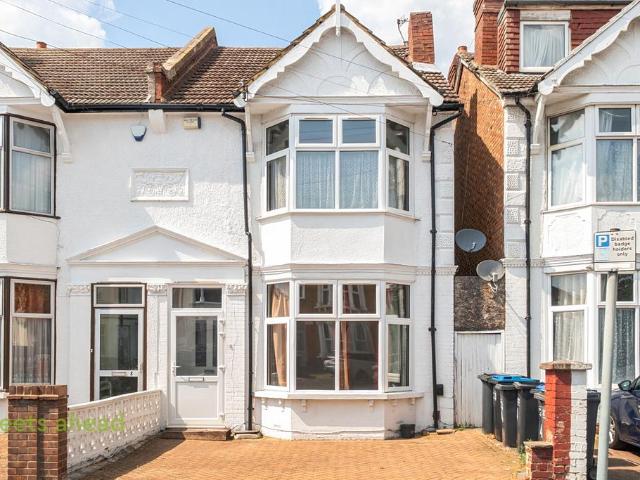 House for sale in London Borough of Croydon, Thornton Heath