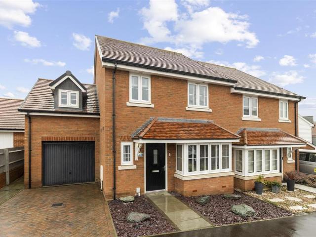 House for sale in Cross In Hand, East Sussex