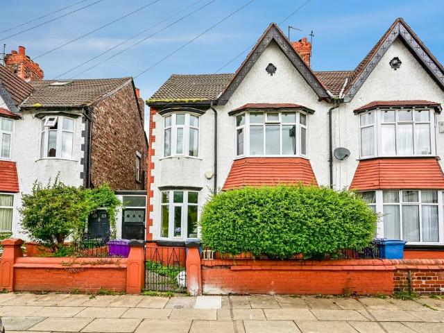 House for sale in Allerton, Calderstones