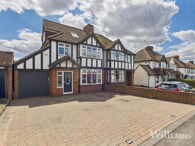 House for sale in Broughton, Aylesbury