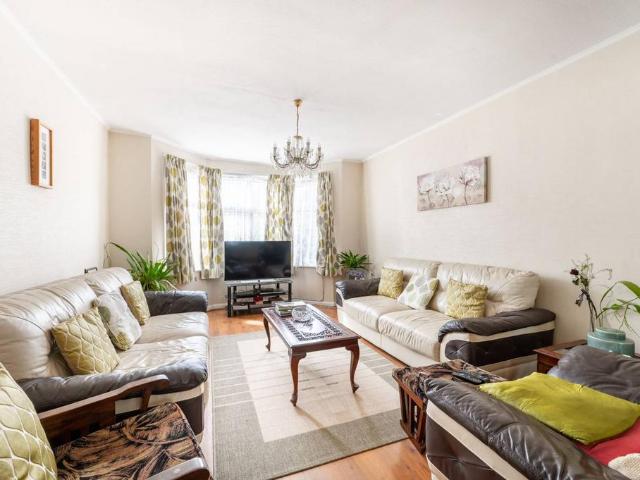 House for sale in Alperton, Greater London