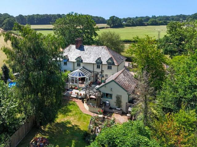 House for sale in Barton Stacey, Hampshire