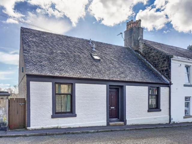 House for sale in Dalry, Scotland