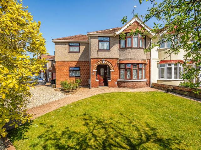 House for sale in Walcot West, Rodbourne