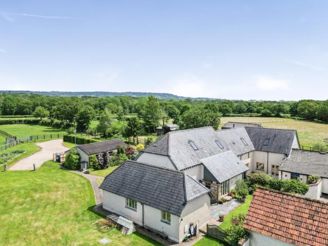 House for sale in Kerswell, Budlake