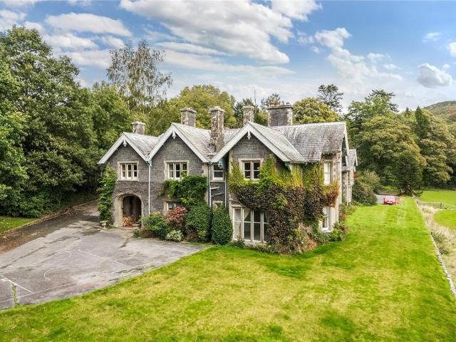 House for sale in Waunfawr, Wales