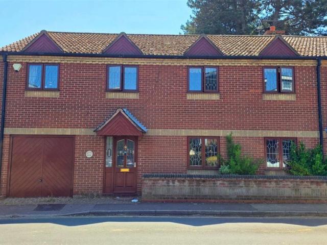 House for sale in Stokesby, Norfolk