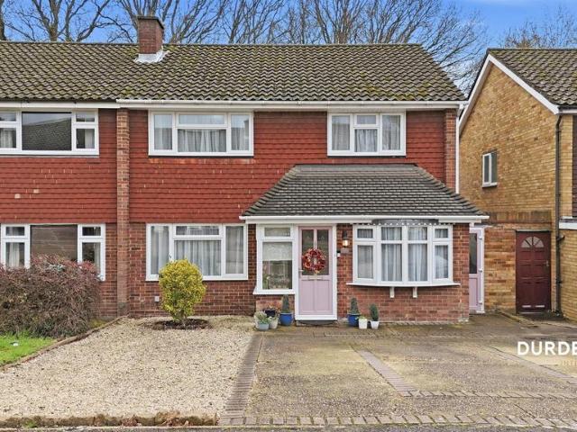 House for sale in Chigwell, Epping