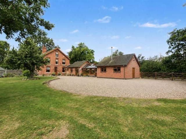 House for sale in Kirk Hallam, Caldermill