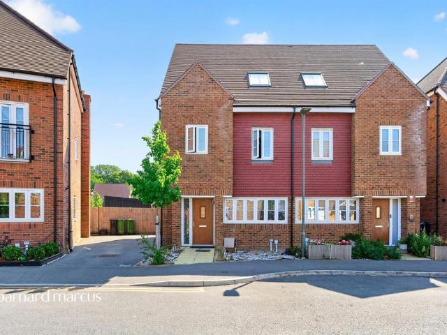 House for sale in Red Hill, Surrey