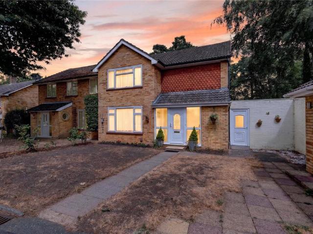 House for sale in Easthampstead, Bracknell