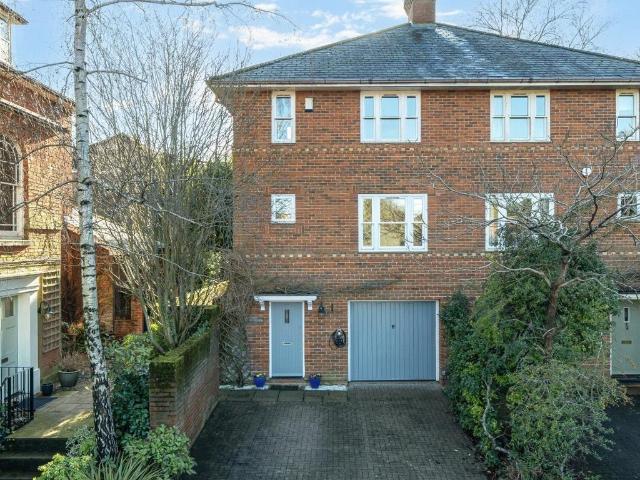 House for sale in Hampshire