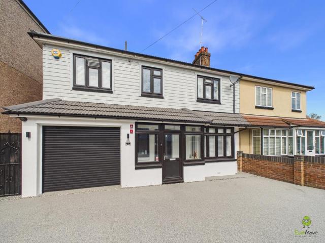 House for sale in Barnehurst, Greater London