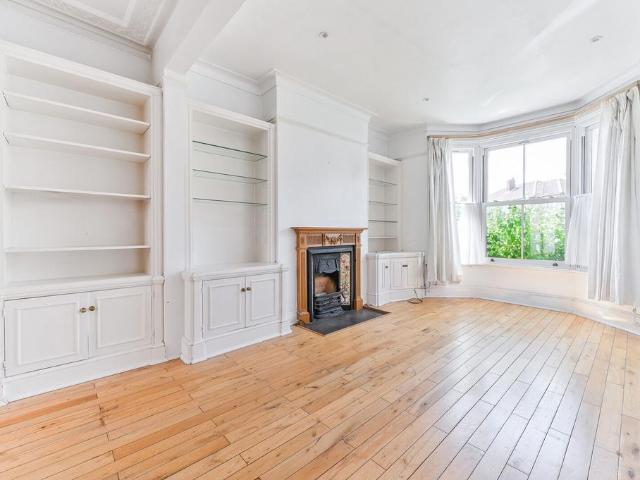 House for sale in London Borough of Richmond upon Thames, Greater London