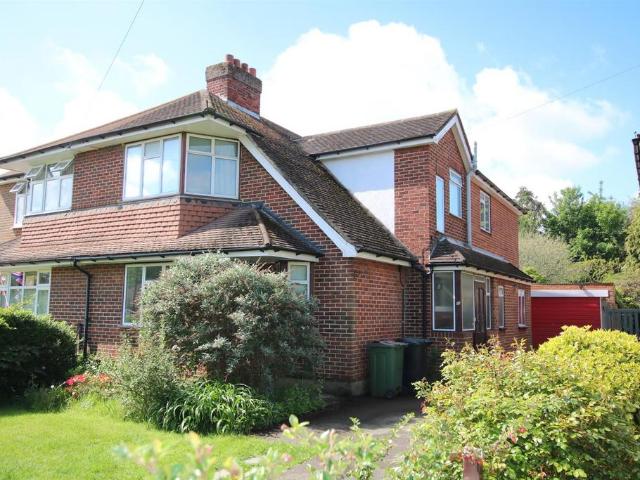 House for sale in Pachesham Park, Surrey