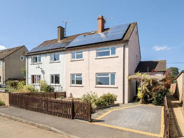 House for sale in Cashes Green, Stroud