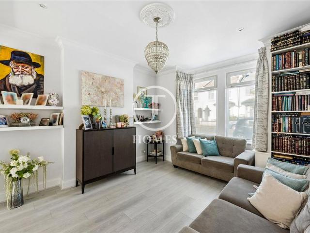 House for sale in Hendon, Greater London
