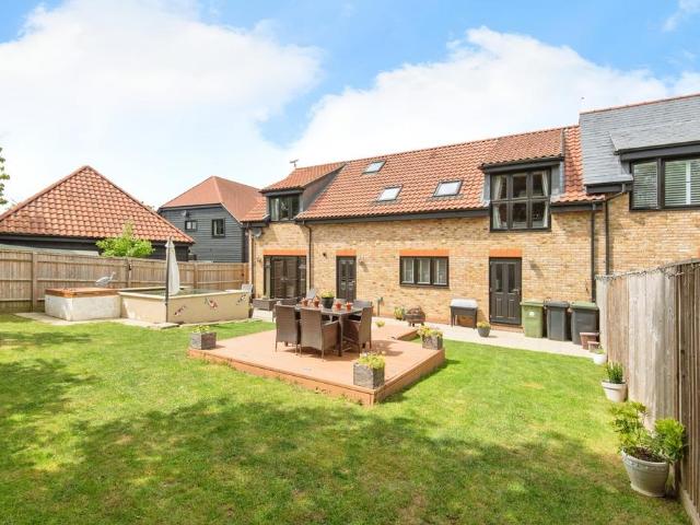 House for sale in Henlow, Bedfordshire