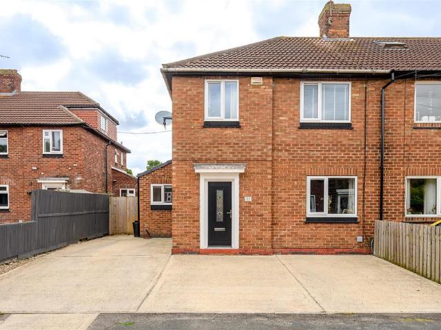 House for sale in High Field, York