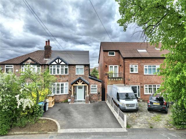 House for sale in Ashton upon Mersey, Trafford Park
