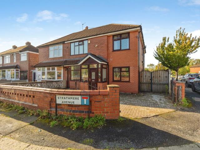House for sale in Stretford, Trafford