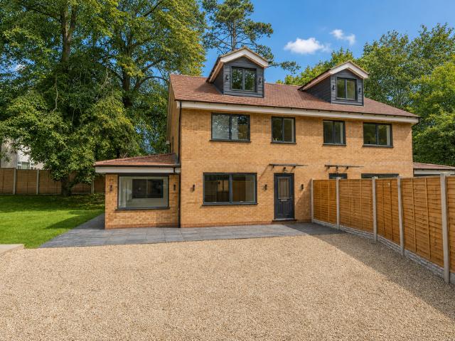 House for sale in Fulflood, Hampshire